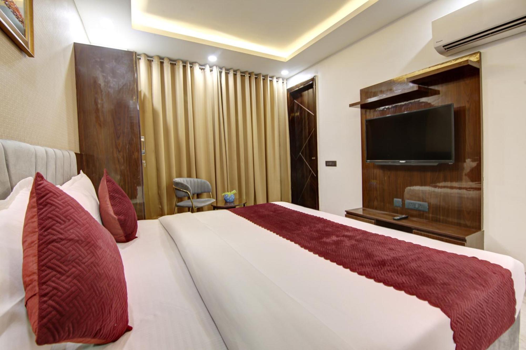 Limewood Stay - Millennium Huda City Center Gurgaon Exterior foto