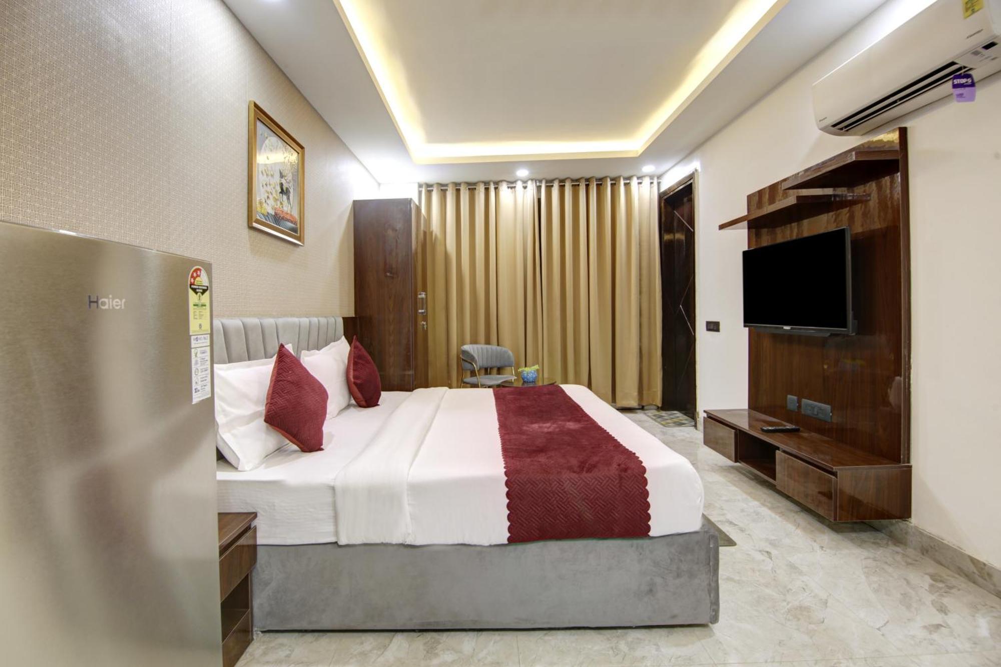 Limewood Stay - Millennium Huda City Center Gurgaon Exterior foto