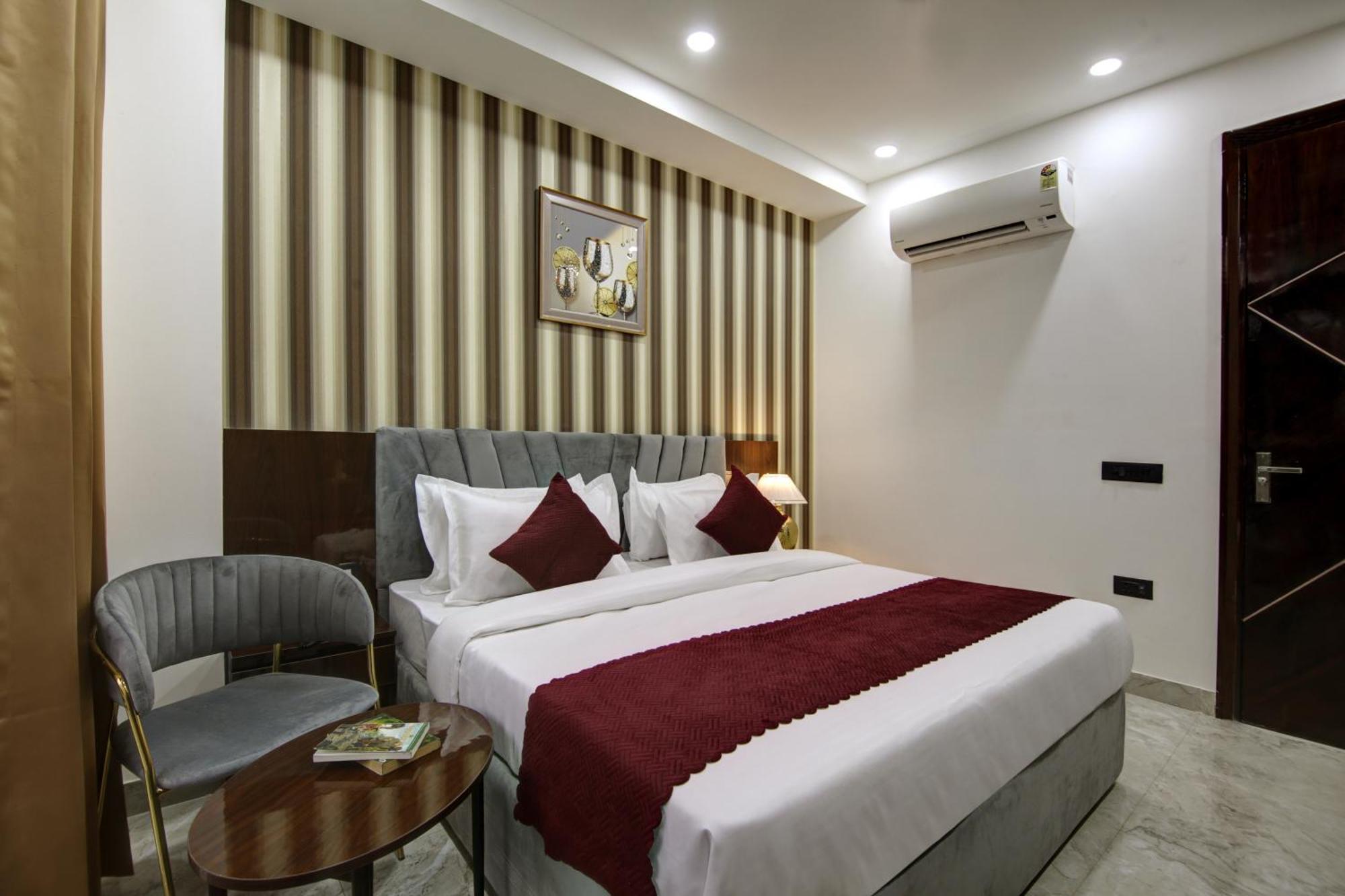 Limewood Stay - Millennium Huda City Center Gurgaon Exterior foto