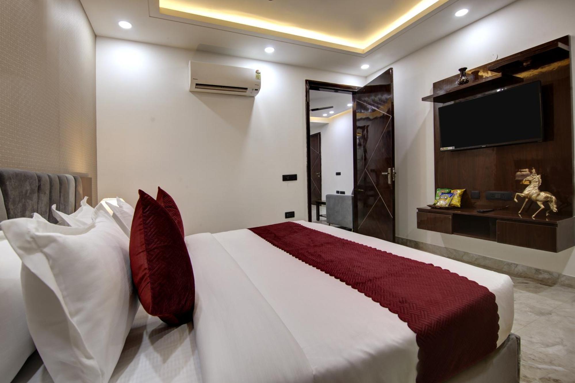 Limewood Stay - Millennium Huda City Center Gurgaon Exterior foto