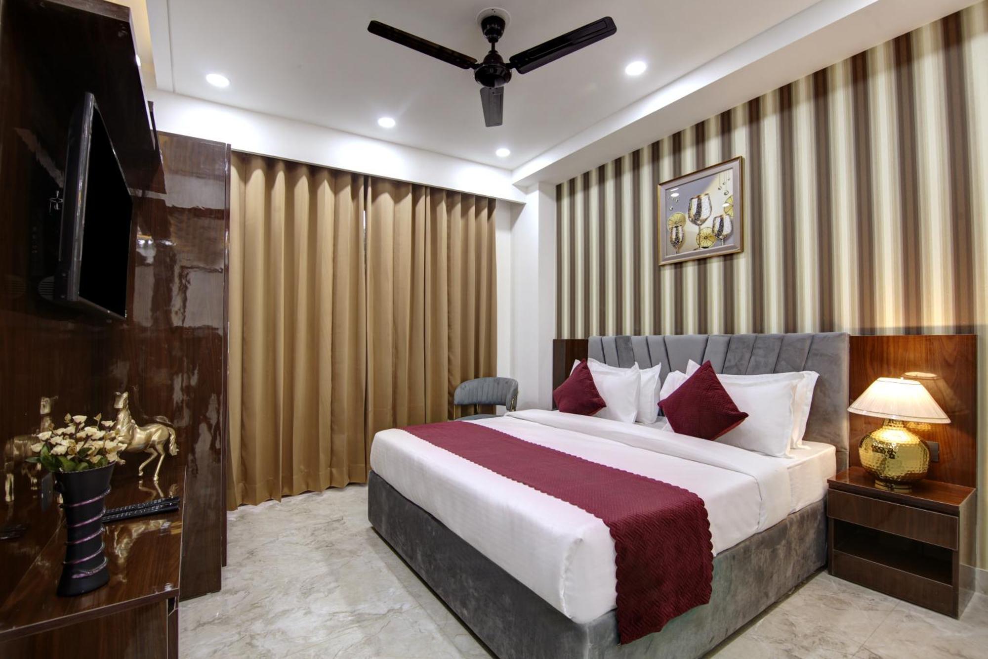 Limewood Stay - Millennium Huda City Center Gurgaon Exterior foto